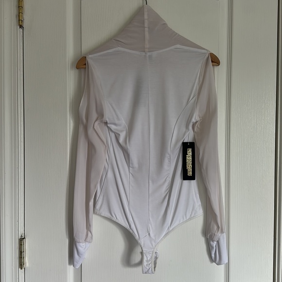 NWT Bebe Silk Wrap Bodysuit, cut-out long sleeves in white, size Small - Picture 2 of 16